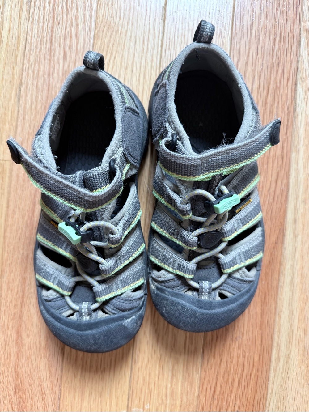 Keen H2 kids shoes